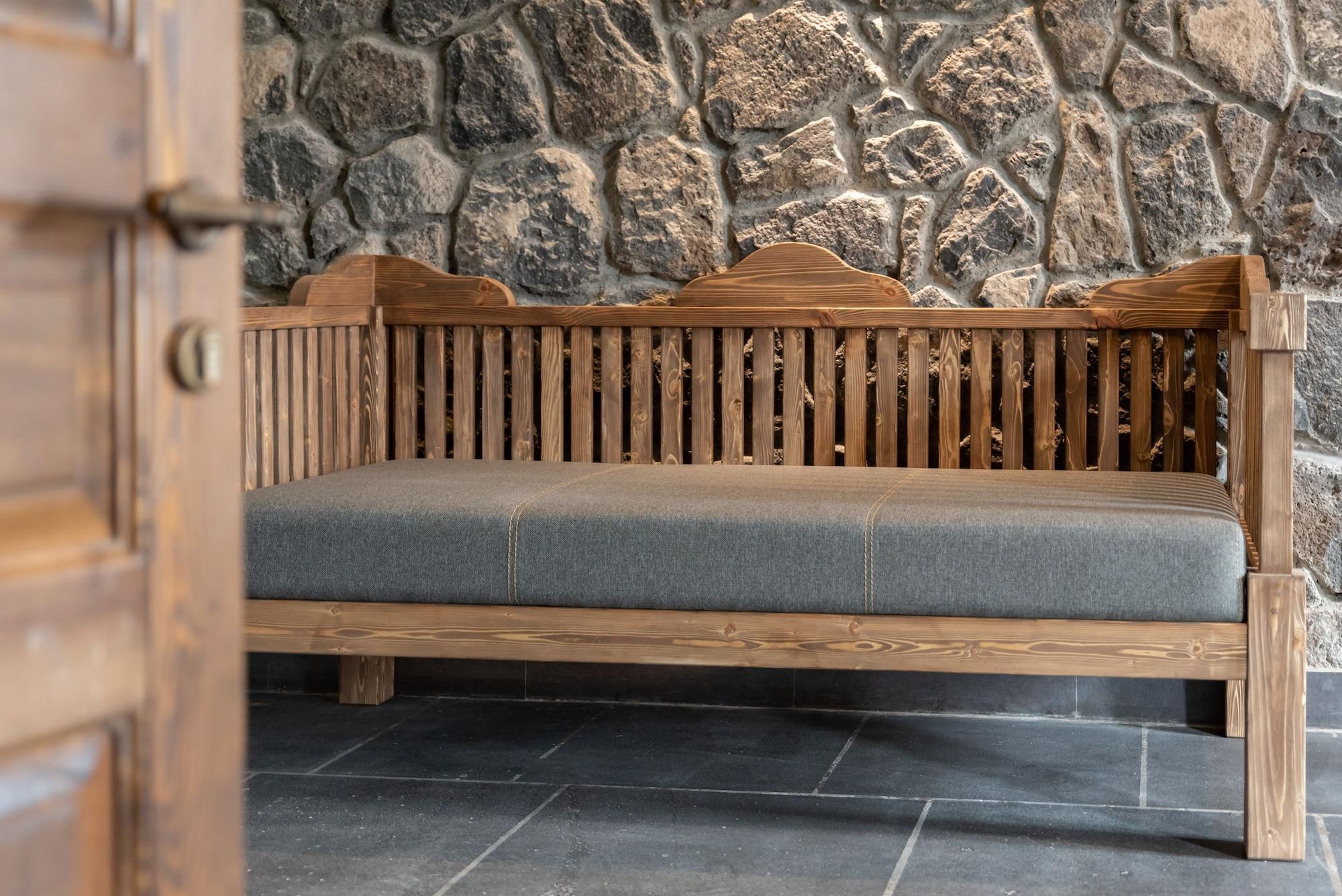 Apricot Hotel Ереван Екстериор снимка