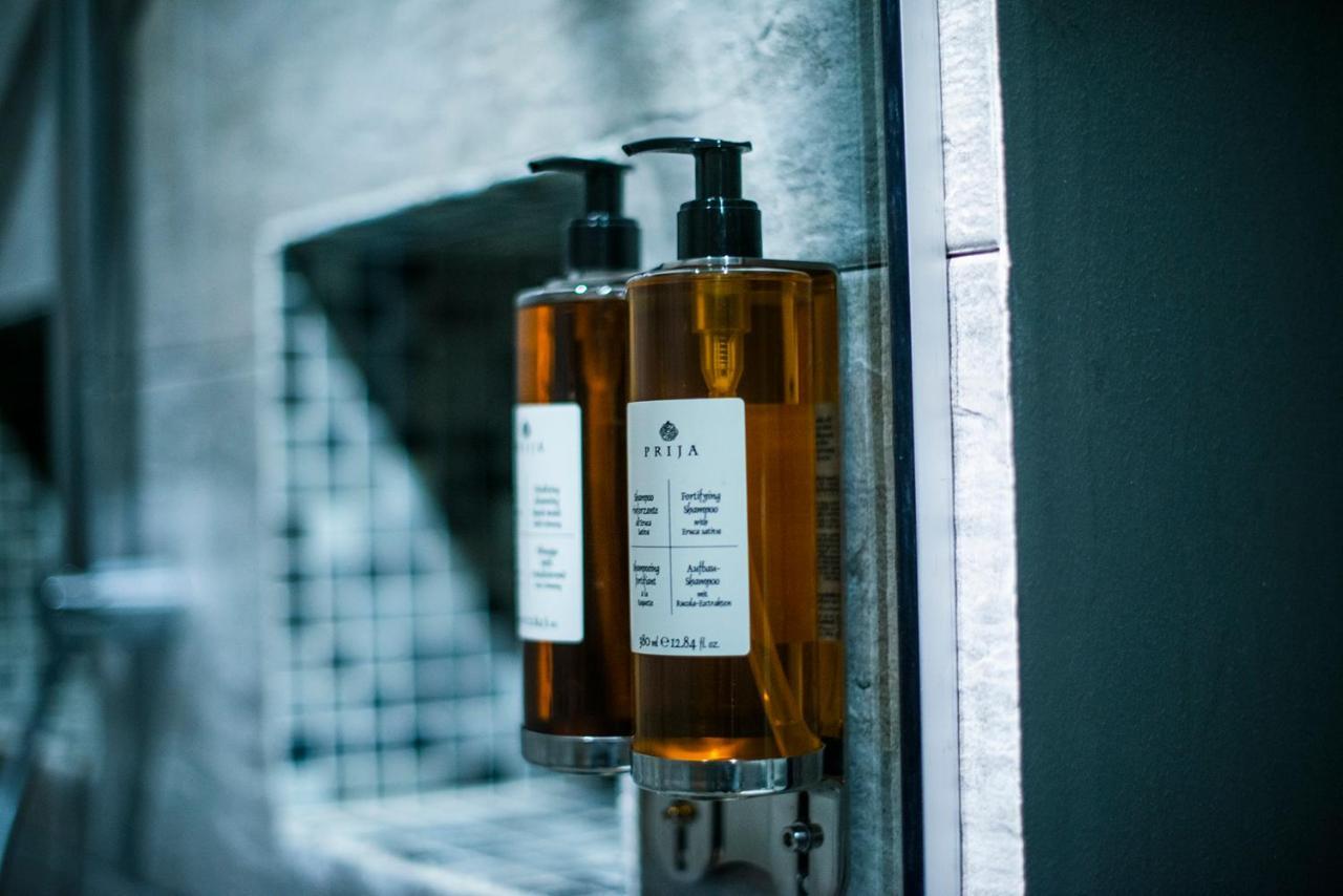 Apricot Hotel Ереван Екстериор снимка