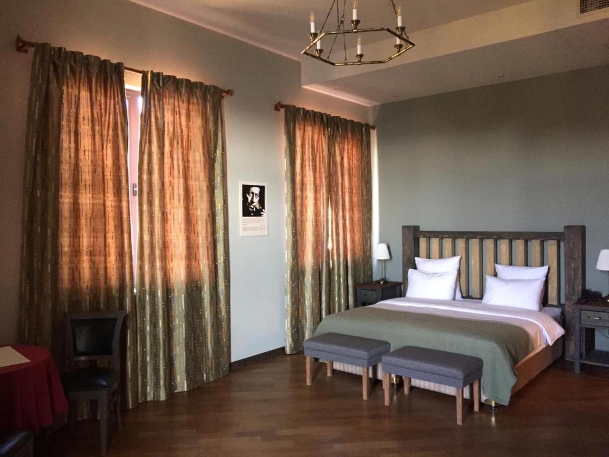 Apricot Hotel Ереван Екстериор снимка